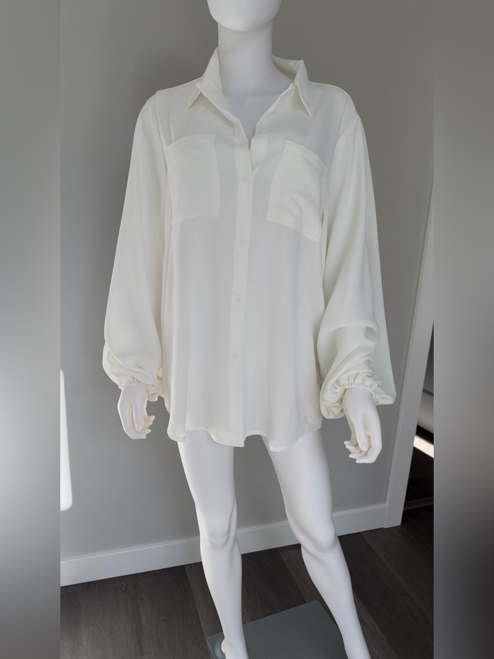 NEW SHEIN Women’s White Button-Down Blouse with Pocket Detail Size XL NWOT